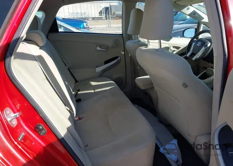 2010 Toyota Prius Iii z USA, uszkodzony, nr VIN JTDKN3DUXA0146898